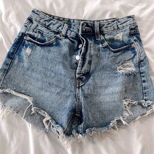 Wild Fable High Rise Distressed Jean Shorts size 8